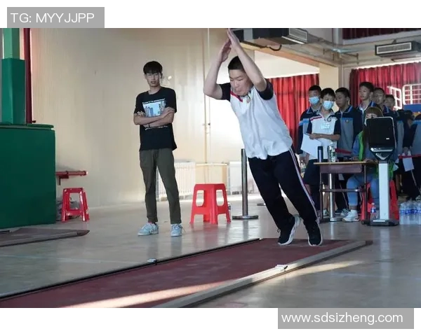 体育课立定三级跳远的技巧与训练方法探讨及其对学生身体素质的影响分析